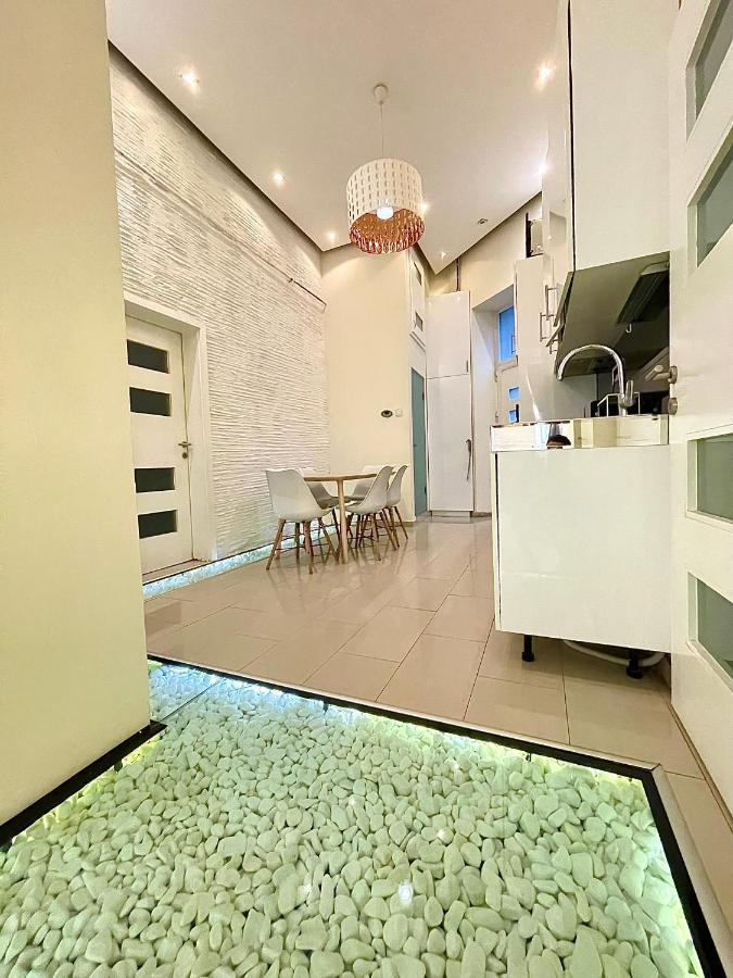 Pearl Lux Residency - Finn Sauna & Steam Room บูดาเปสต์ ภายนอก รูปภาพ